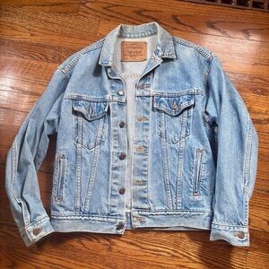 Levi's Oversized Light Blue Denim Jacket